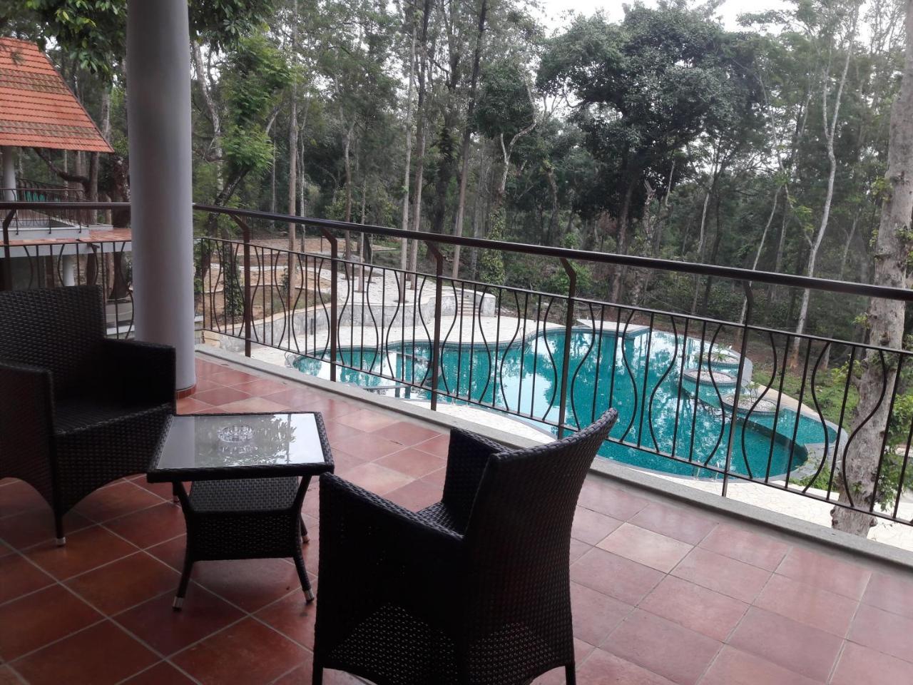 The Birchwood Retreat, Madikeri Hotell Exteriör bild